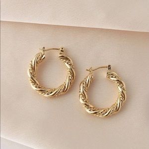 Lover’s Tempo Jessie Hoop Earrings